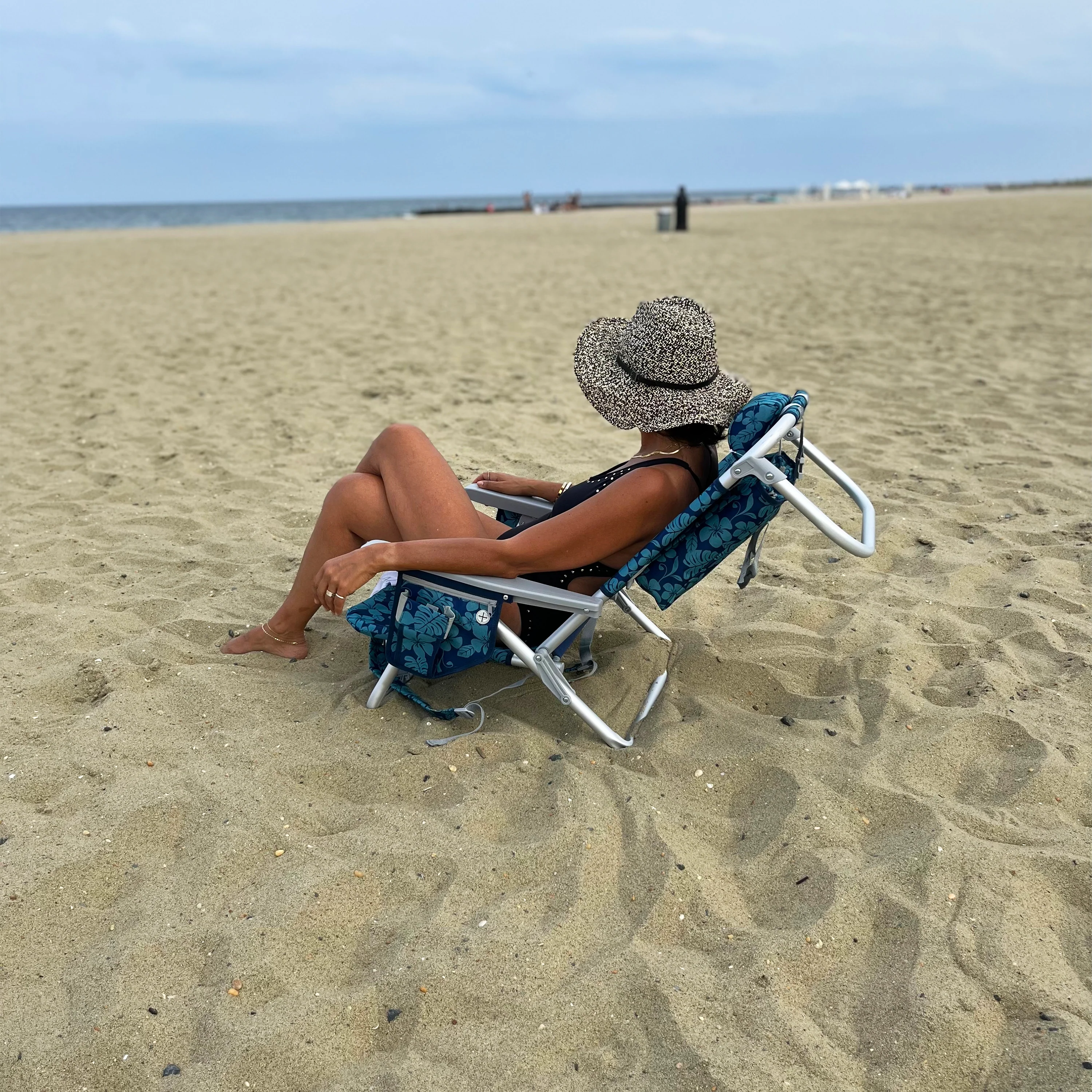 Bliss Hammocks Backpack Aluminum Beach Chair W/ Side Pocket & Detachable Cooler Bag | 5 Reclining Positions | 275 Lb. Capacity (Blue Flower) - Image 13