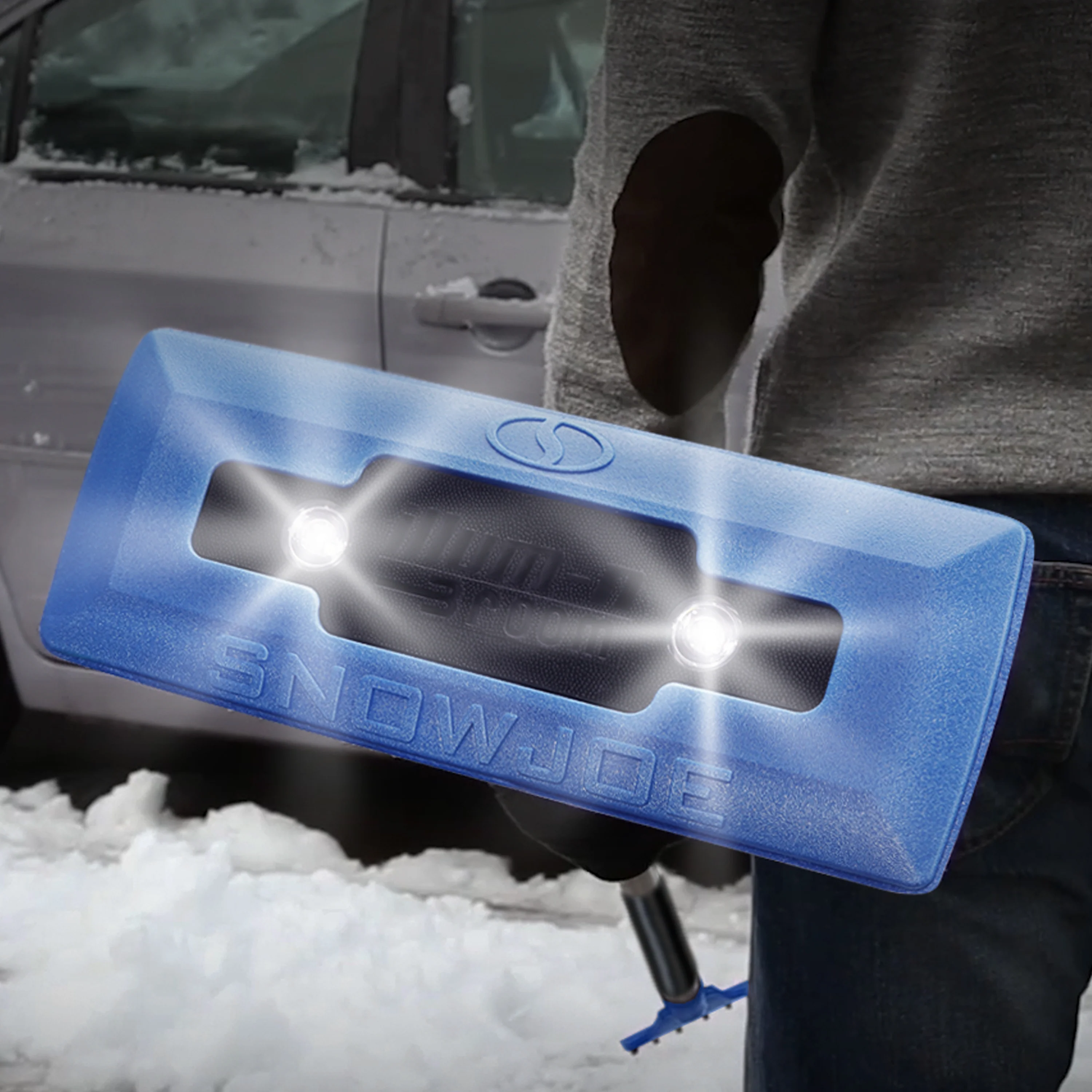 Snow Joe SJBLZD-LED 4-In-1 Telescoping Snow Broom + Ice Scraper | 18-Inch Foam Head | Headlights (Blue) - Image 11
