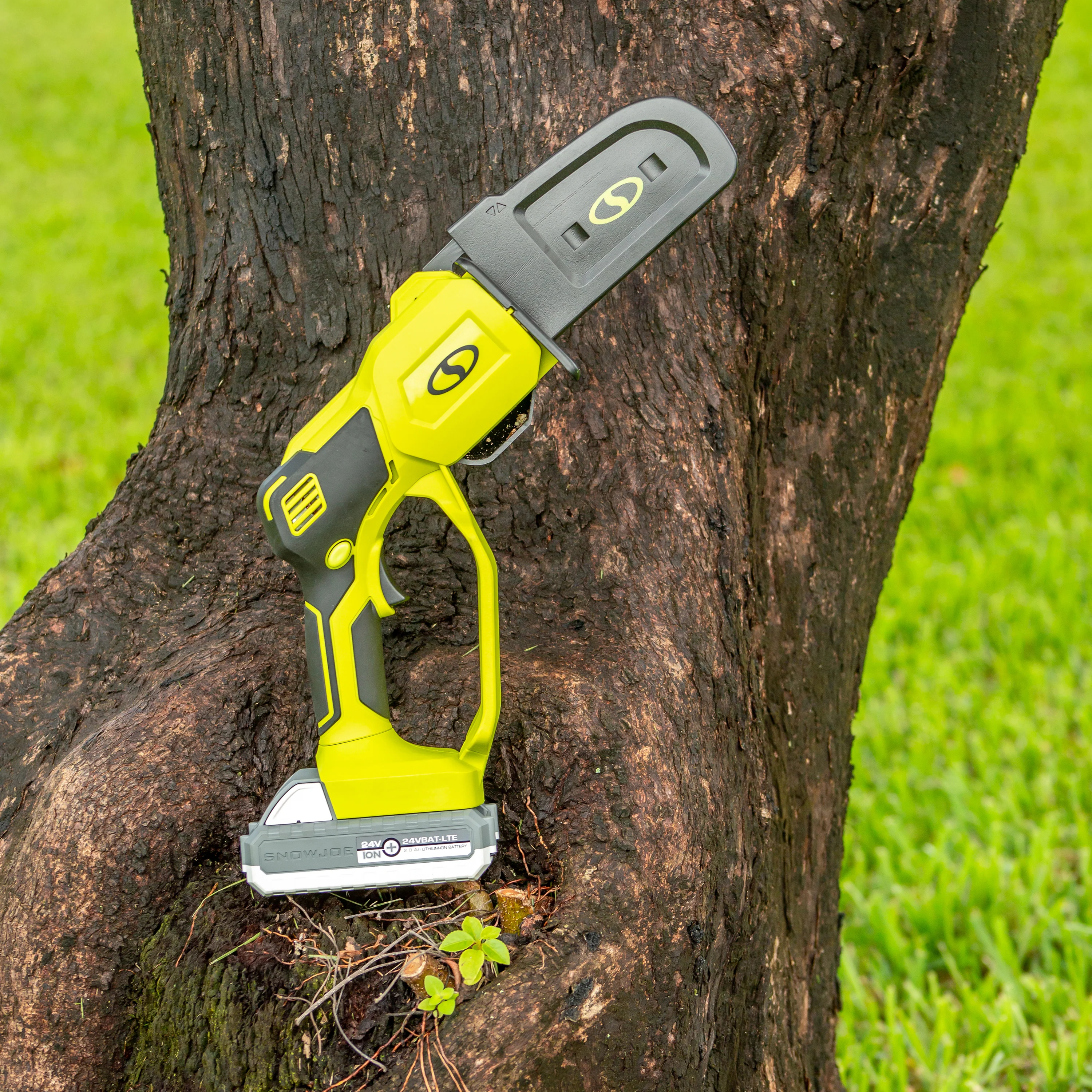 Sun Joe 24V-HCS-LTE 24-Volt* IONMAX Cordless Handheld Chainsaw | 5-Inch Pruning Saw | W/ 2.0-Ah Battery + Charger - Image 15