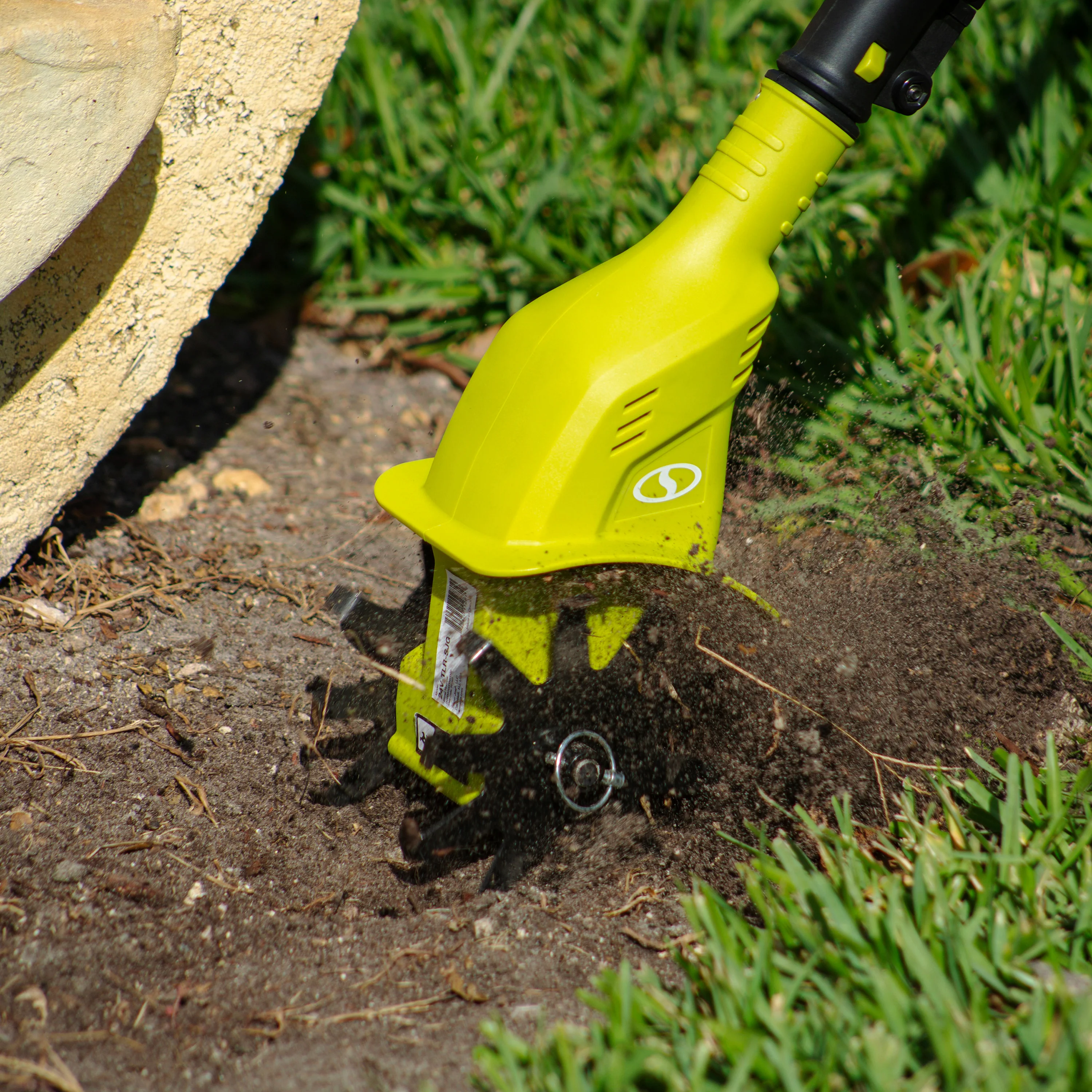 Sun Joe 24-Volt* IONMAX Cordless Garden Tiller + Cultivator Kit | 6-Inch Blade | W/ 2.0-Ah Battery + Charger (Green) - Image 7