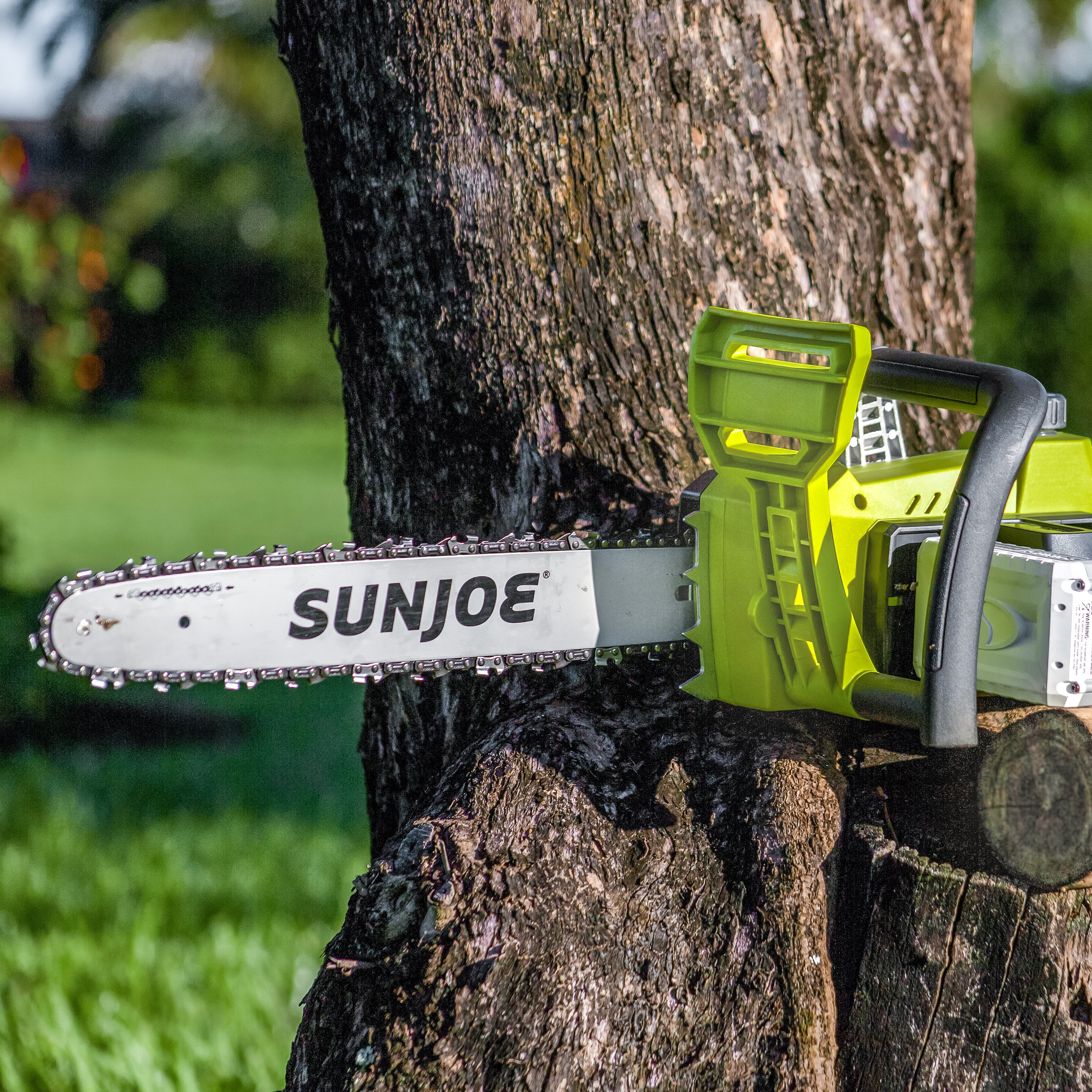 Sun Joe 48-Volt* IONMAX Cordless Chain Saw Kit | 16-inch | W/ 2 x 2.0-Ah Batteries + Charger - Image 9