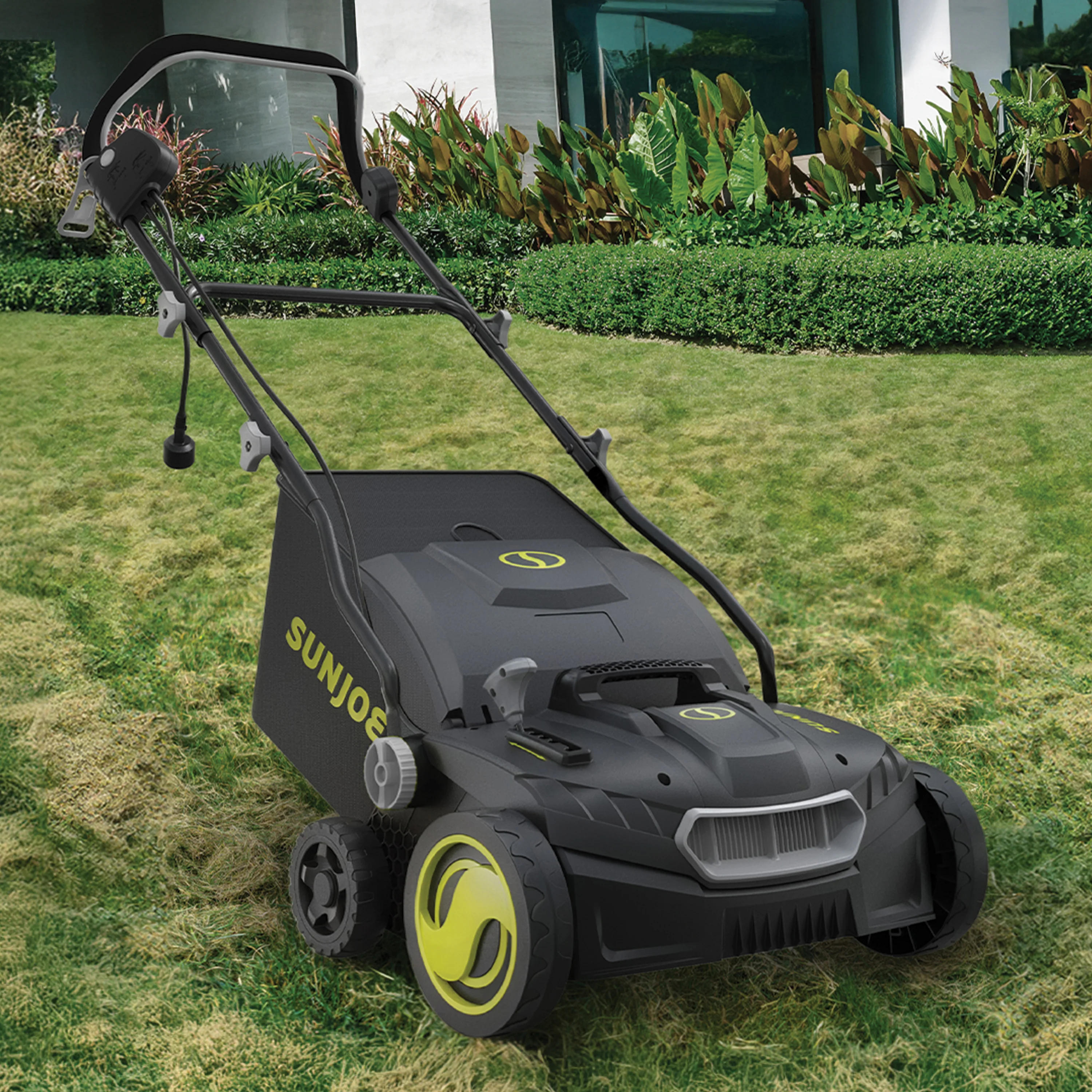 Sun Joe Electric Lawn Dethatcher + Scarifier W/ Collection Bag | 15-inch | 15-Amp - Image 10