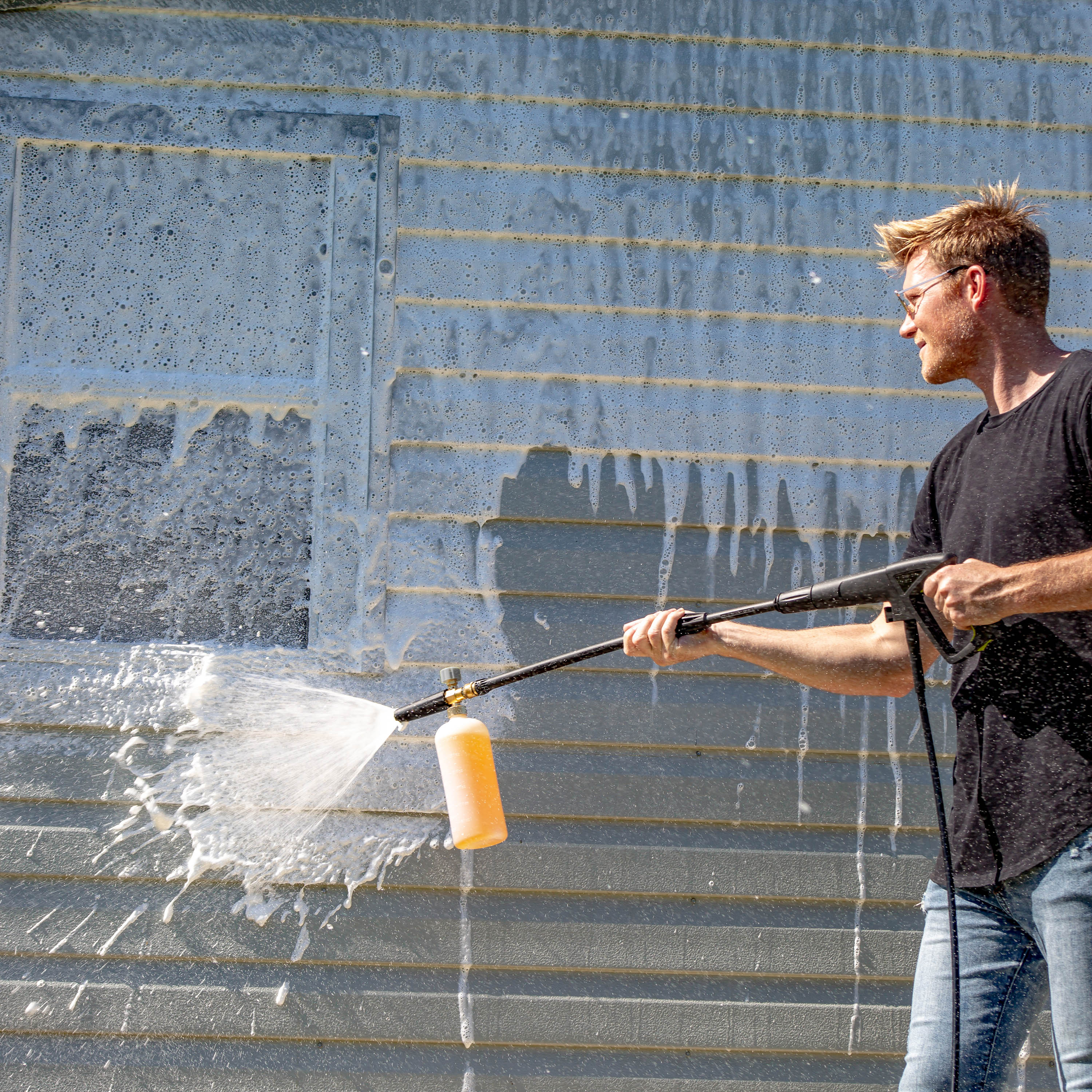 Sun Joe SPX-FC34-MAX Foam Cannon for SPX Series Electric Pressure Washers 34 Oz. | 1/4" Quick Connector | Adjustable Spray Nozzle - Image 10